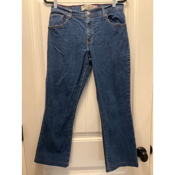 Levi’s Women’s Classic Relaxed Boot Cut Leg Stretch Denim Jeans Size 10M‎ Blue - Picture 1 of 5